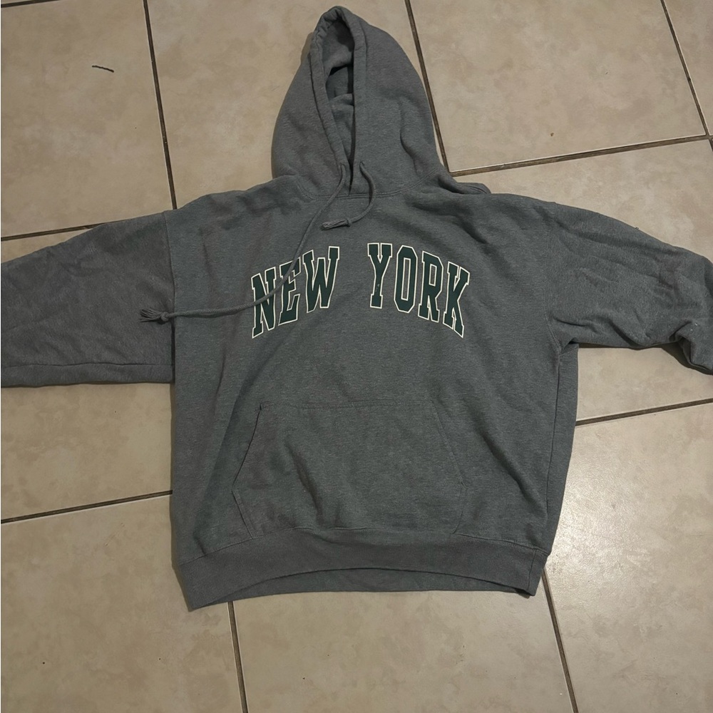 Brandy Melville Grey new york hoodie